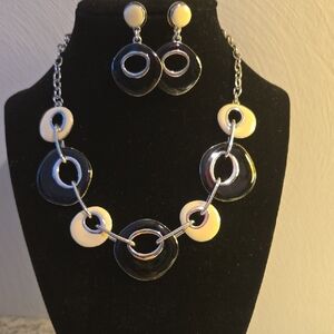 Black & White Statement Necklace Set – Modern Jewelry w/ Matching Earrings